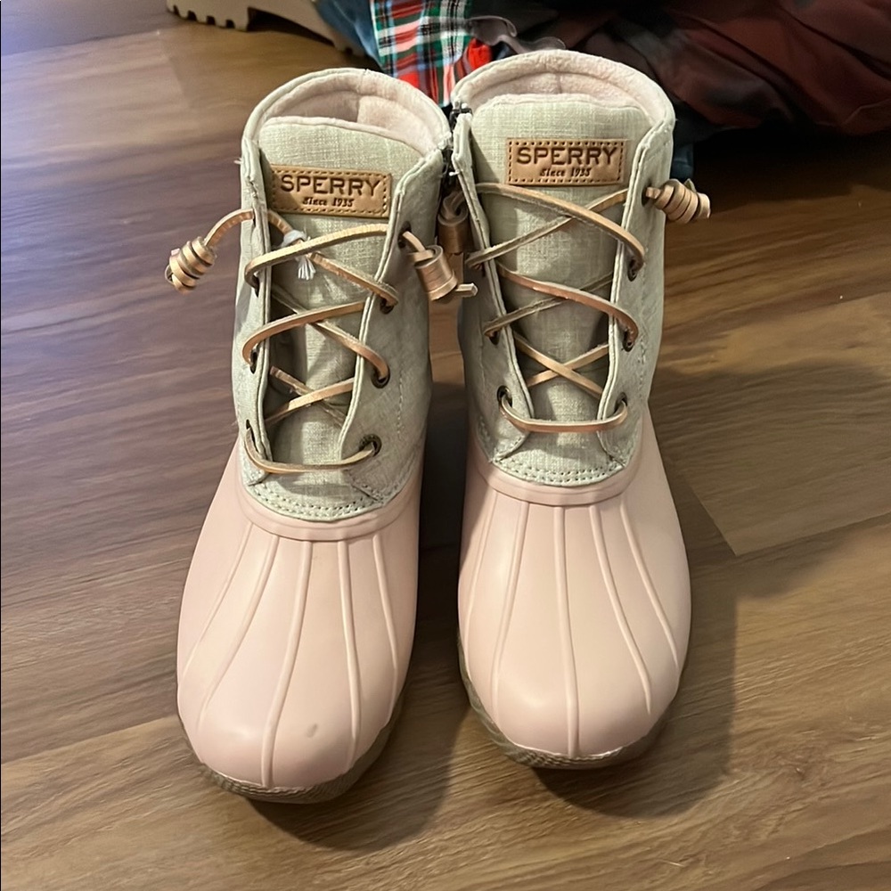 Sperry Women's Winter Boots - Pink and Tan